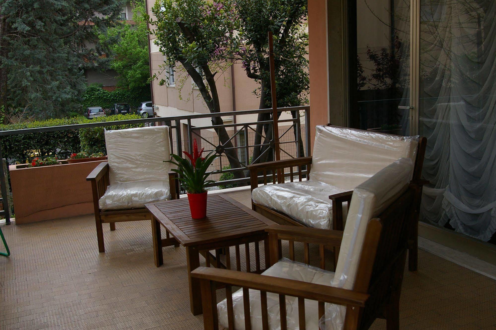 Hotel Gabrini มารีนา ดิ มาซซา ภายนอก รูปภาพ